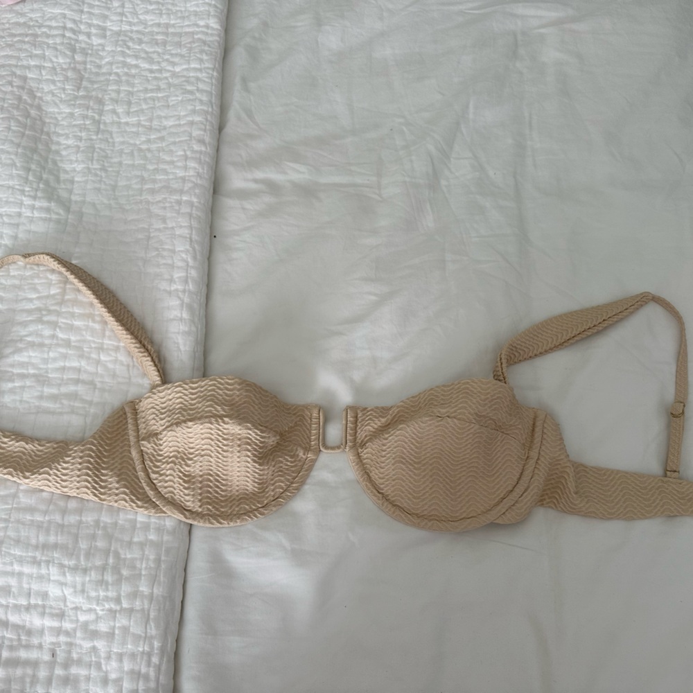 Monday Swimwear Cala Roja Textured Bikini Top - Beige Size Large